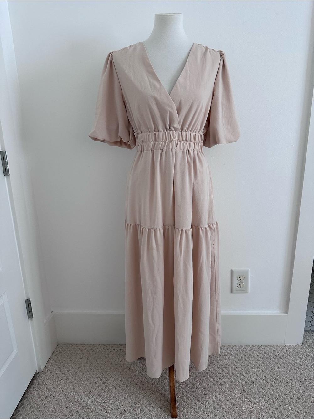 Deep V Neck Puff Short Sleeve Tiered Maxi Dress Flowy A Line Long Dress Medium